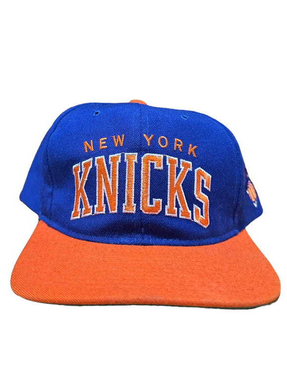 Knicks Arch SnapBack Hat