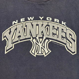 2001 Yankees Arch Tshirt size L