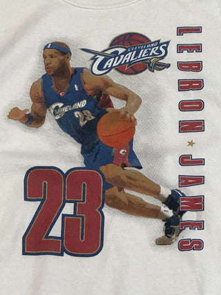 Cleveland Cavaliers LeBron James Tshirt Sz L (NJ)