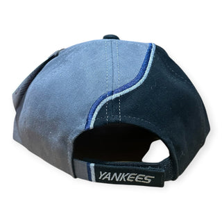 Yankees Swirl Velcroback Hat