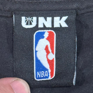 Knicks Lin17 Lansanity Tshirt size 2X