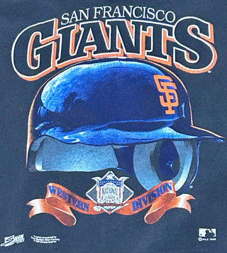 San Francisco Giants  Helmwt Tshirt sz Yourh M (10-12)