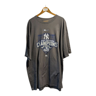 2009 Yankees Champions Tshirt size 2X