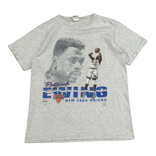 Youth L New York Knicks Patrick Ewing Player Tshirt