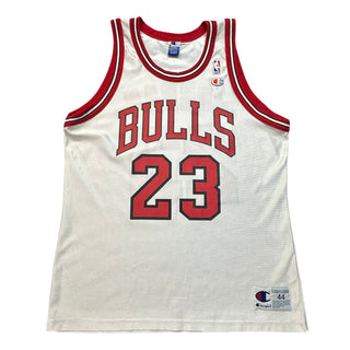 1996 Bulls Jordan Jersey size 44/L