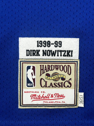 M&N Authentic Mavericks Nowitzki Jersey size 36/Small (J)