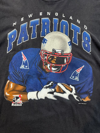 Patriots Break Through Tshirt size L