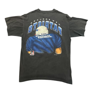 Patriots Break Through Tshirt size L