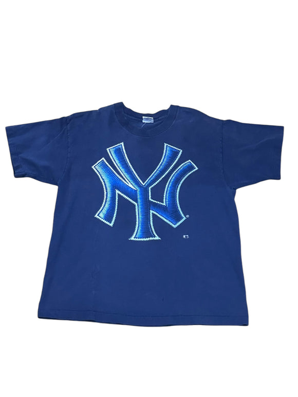 Yankees Salem Big Logo Tshirt size L