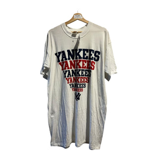 Yankees One Size Fits All Tshirt 2X