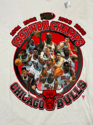 1996 Bulls Championship Tshirt size L