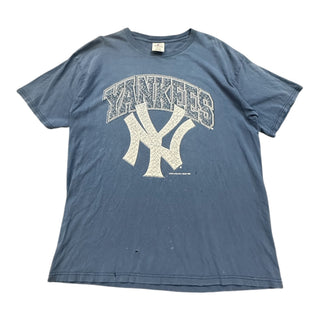 1999 Yankees Trashed Tshirt size XL