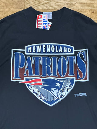 New England Patriots Shield Tshirt Sz L