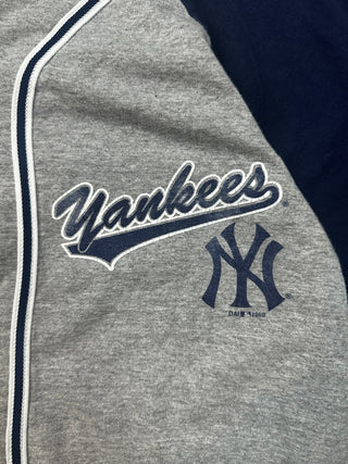 Yankees True Fan Jersey Tshirt size M