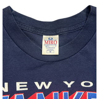 1999 Yankees Helmet Tshirt size M