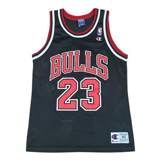 90s Bulls Michael Jordan Jersey size 40/Medium