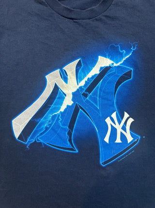 2000 Yankees Lightning Tshirt size Large