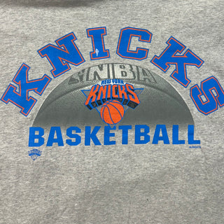 Knicks Arch Basketball Tshirt size L