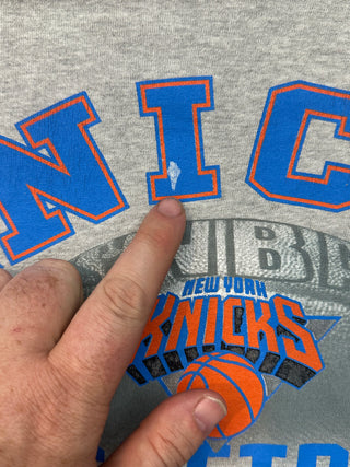 Knicks Arch Basketball Tshirt size L